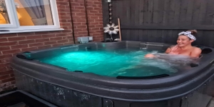 Galaxy Hot Tub Hire Chesterfield